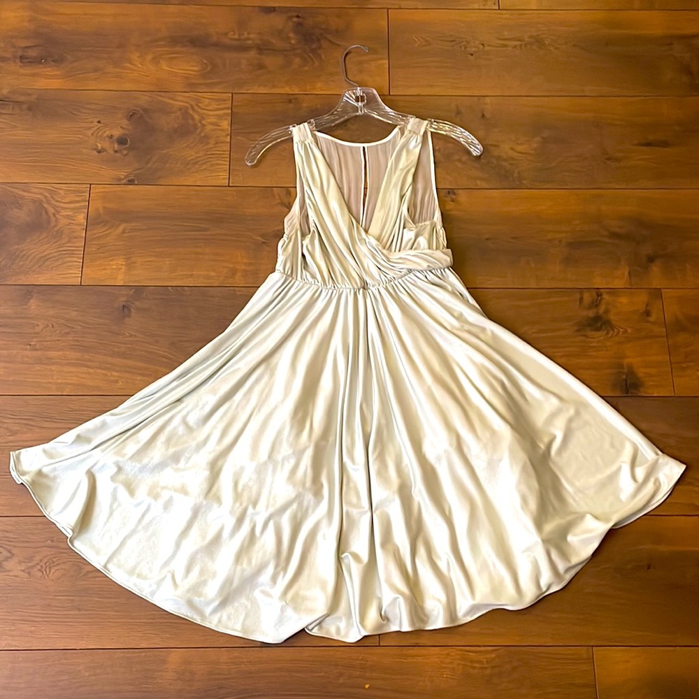 EUC Alice + Olivia Cocktail Mini Dress, size M